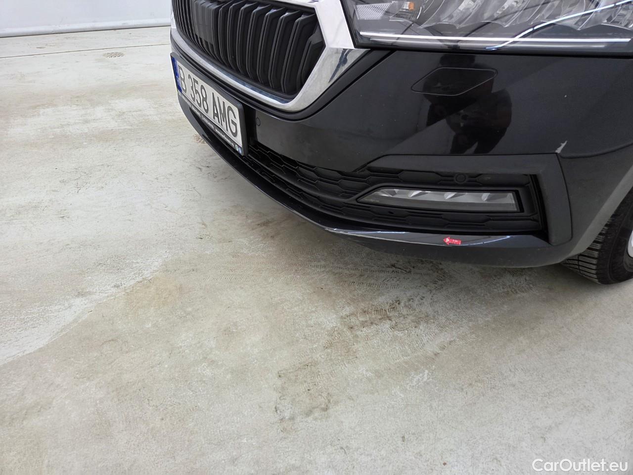  Skoda  Octavia 2.0 TDI 115CP Ambition DSG #9