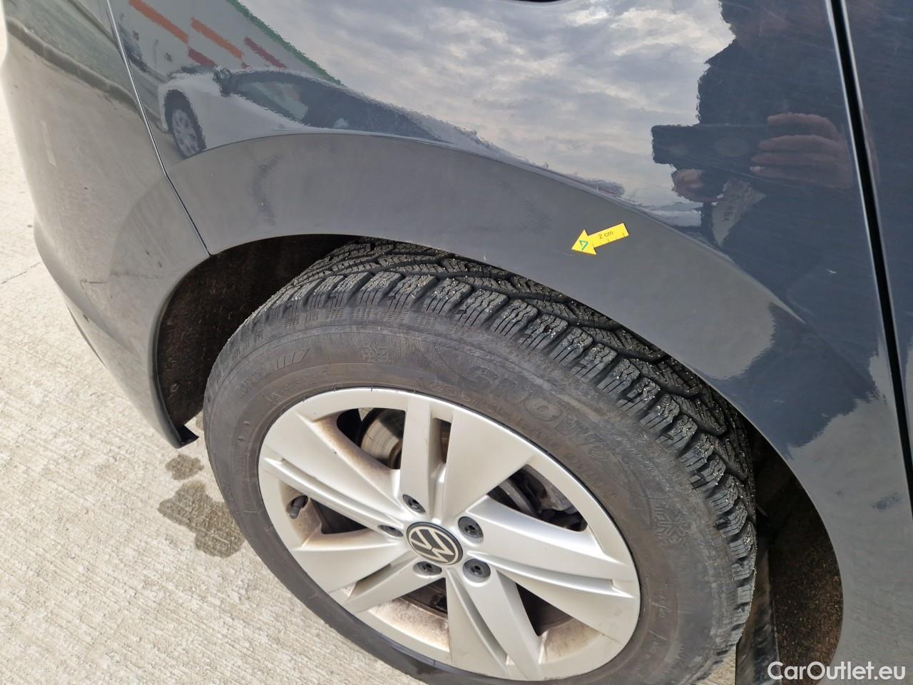  Volkswagen  Golf  Life 1.0 TSI #30