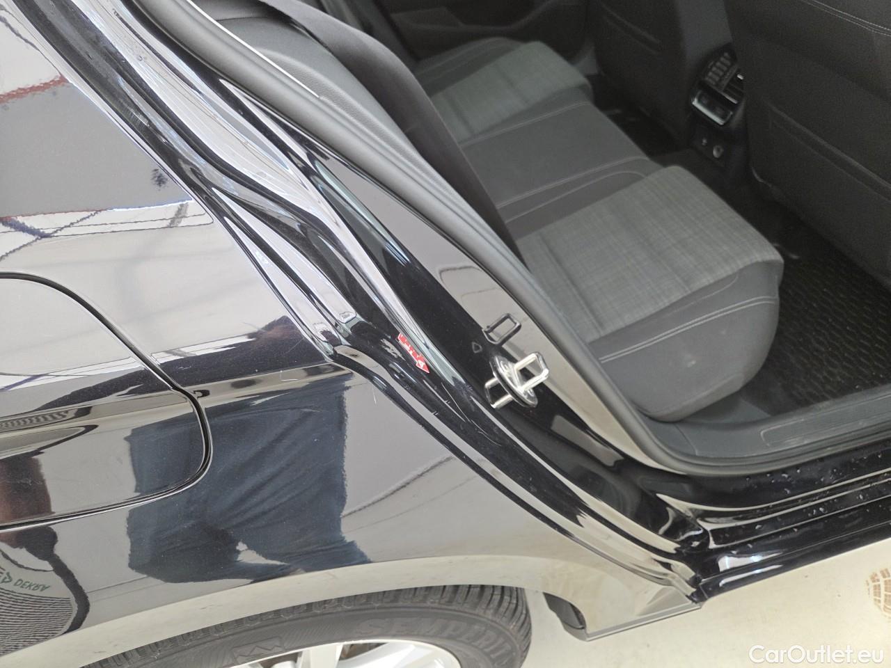  Volkswagen  Passat Comfortline 2.0 TDI DSG 150 CP #37