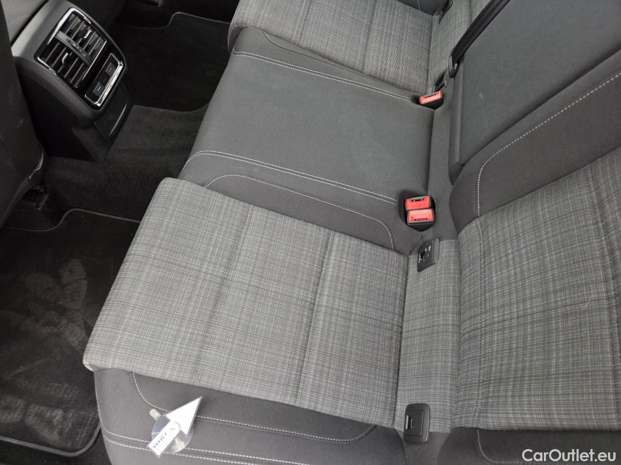  Volkswagen  Passat Comfortline 2.0 TDI DSG 150 CP #47