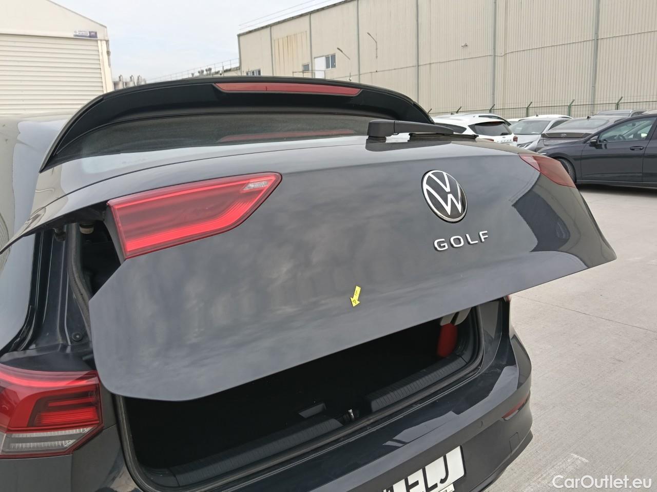  Volkswagen  Golf  Life 1.0 TSI #20