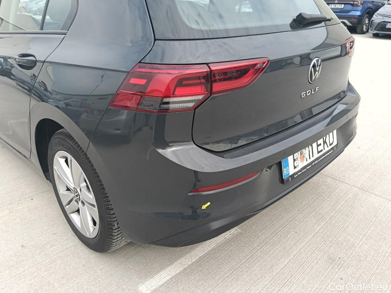  Volkswagen  Golf  Life 1.0 TSI #18