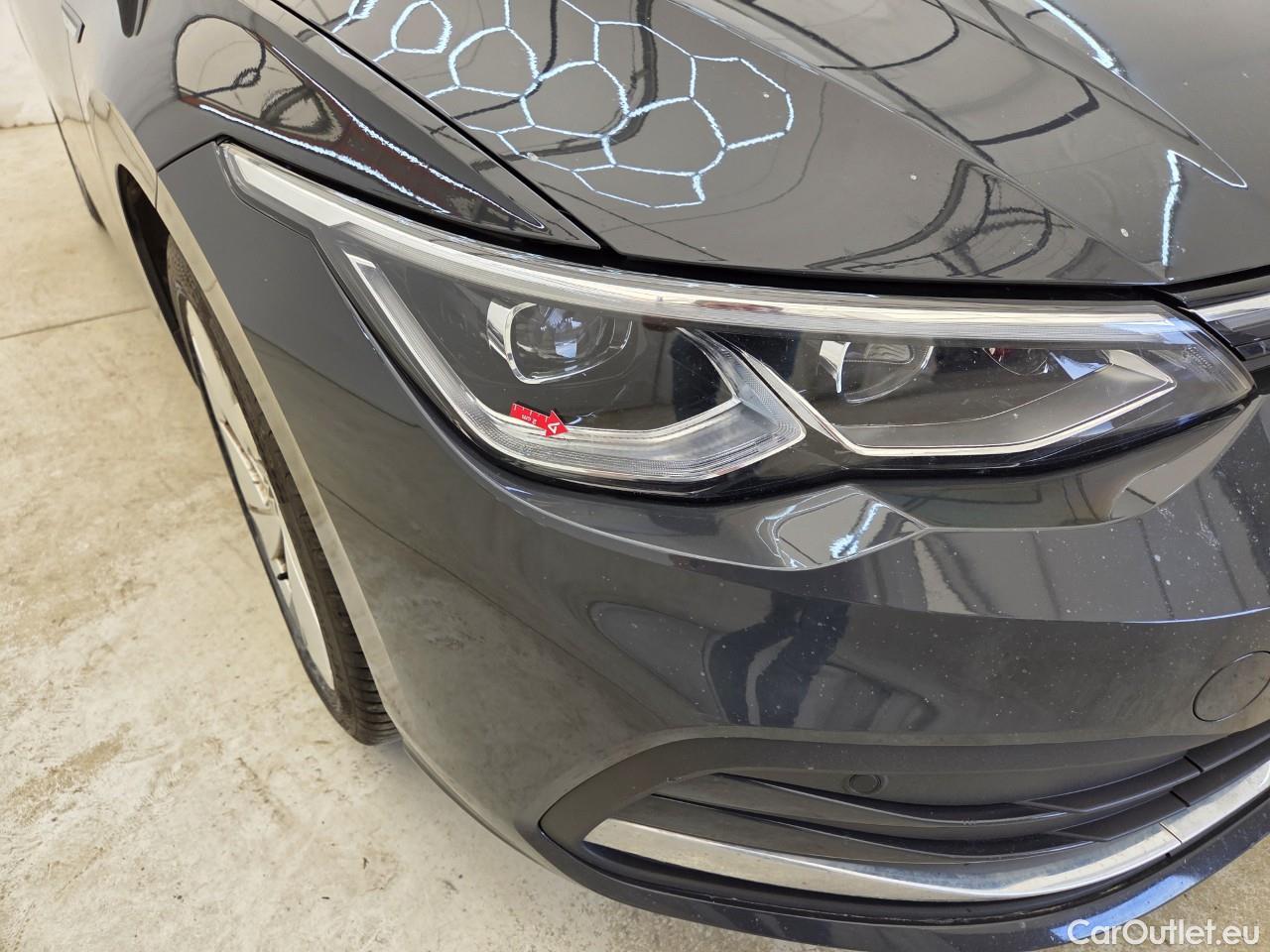  Volkswagen  Golf  2.0 TDI 150HP DSG Style Variant #10