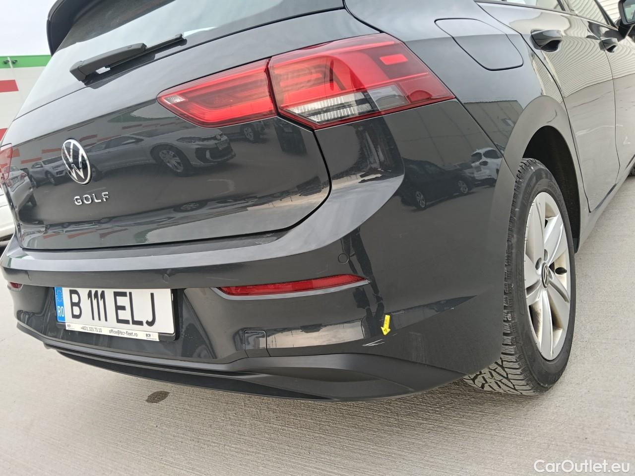  Volkswagen  Golf  Life 1.0 TSI #18