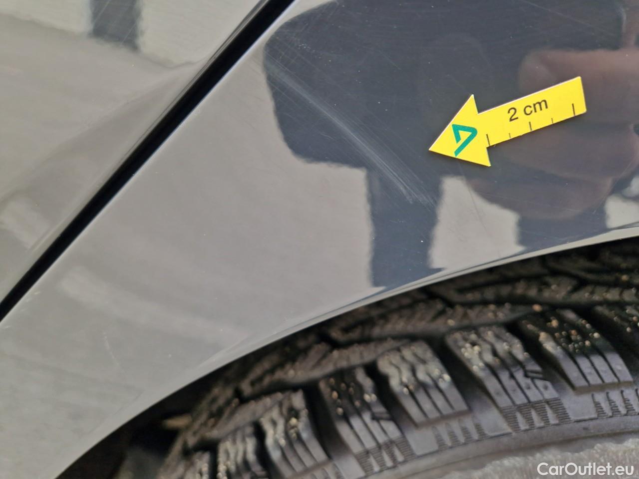  Volkswagen  Golf  Life 1.0 TSI #38