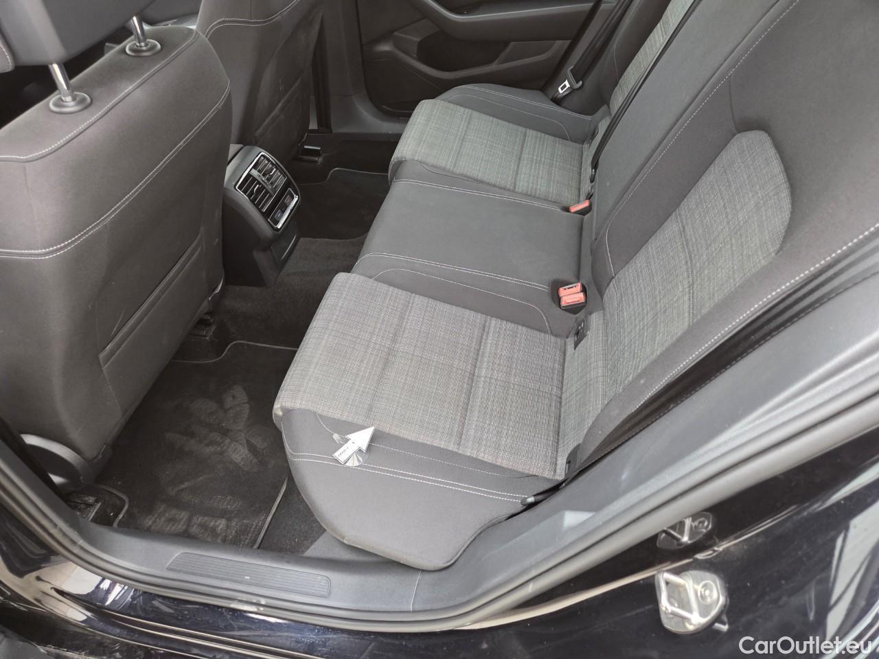 Volkswagen  Passat Comfortline 2.0 TDI DSG 150 CP #46