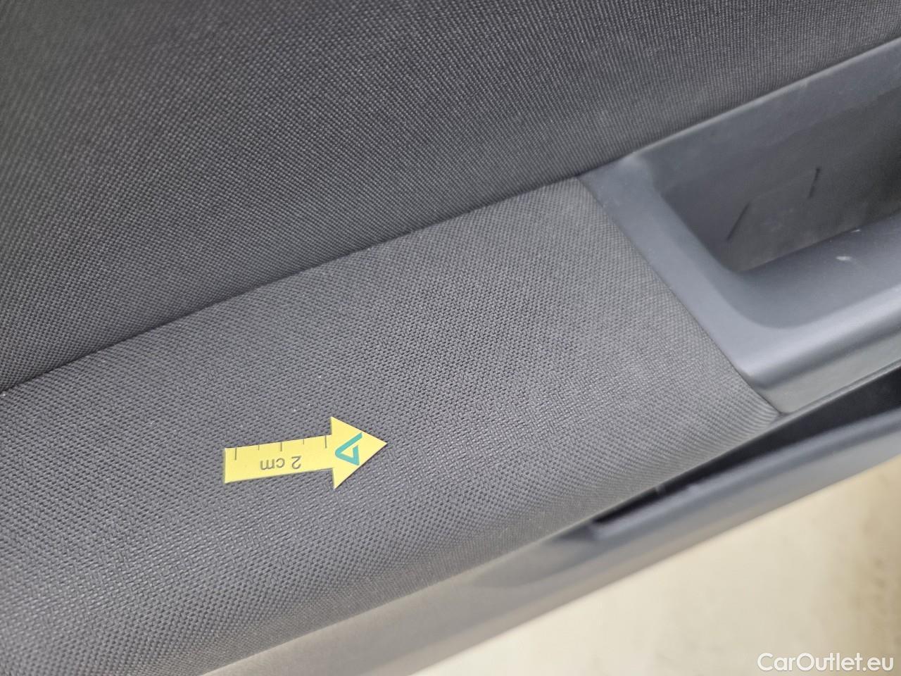  Volkswagen  Golf  Life 2.0 TDI #38