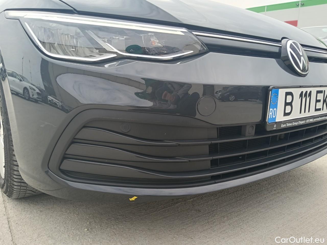  Volkswagen  Golf  Life 1.0 TSI #8