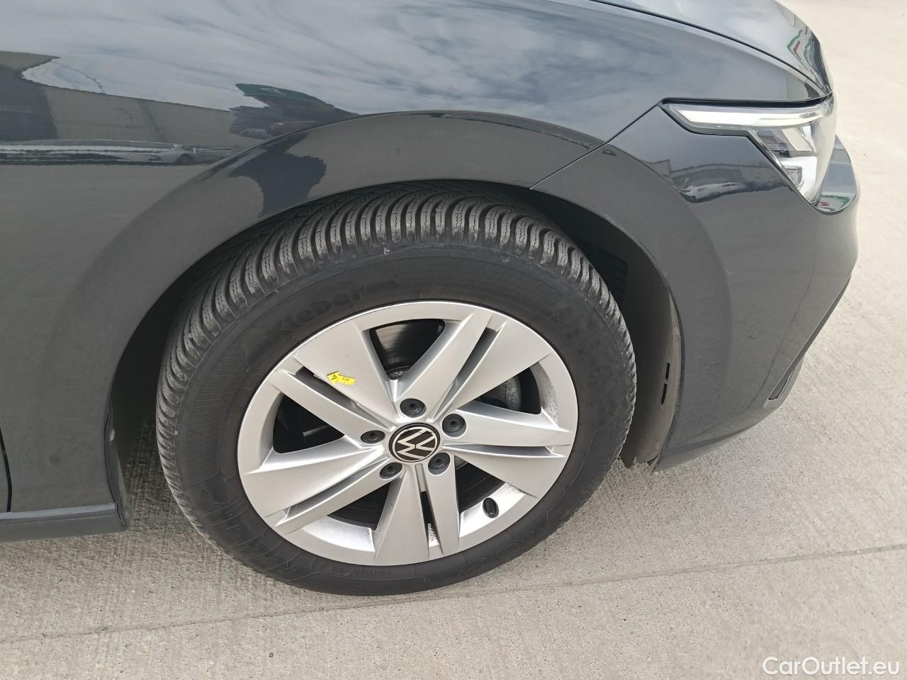  Volkswagen  Golf  Life 1.0 TSI #11