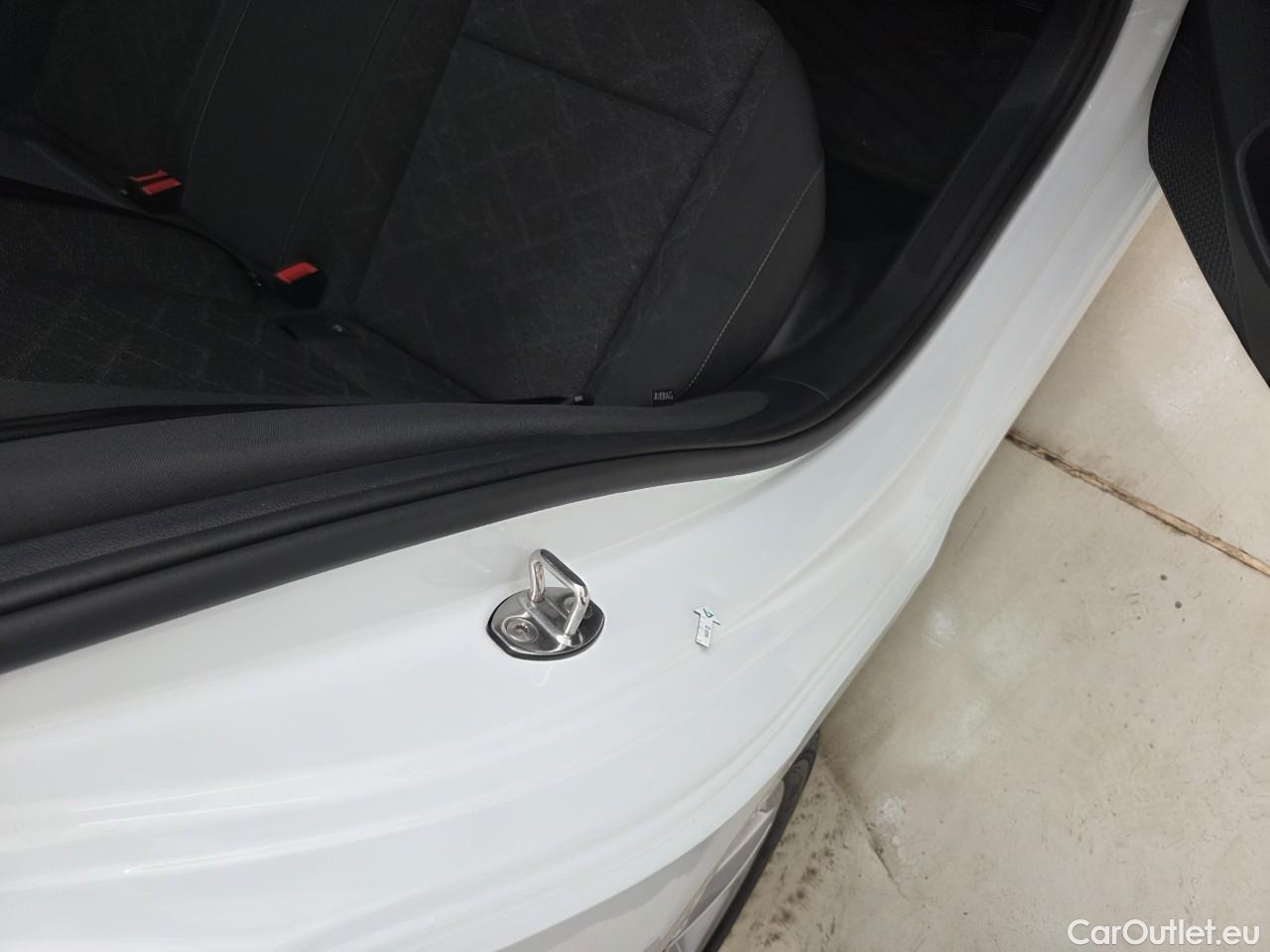  Volkswagen  Golf  Life 1.5 eTSI ACT DSG mild-Hybrid #18