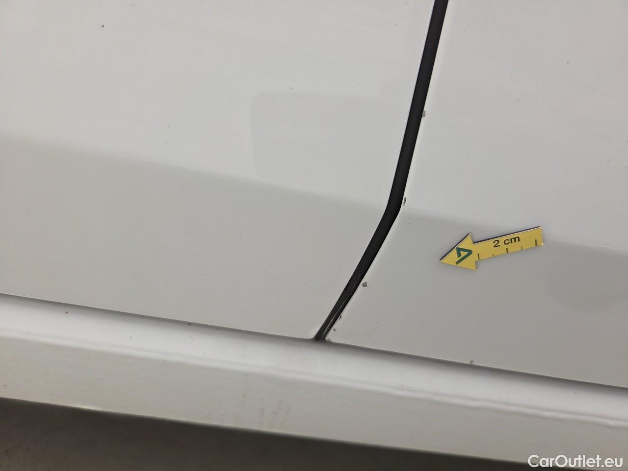  Volkswagen  Golf  Life 2.0 TDI #30
