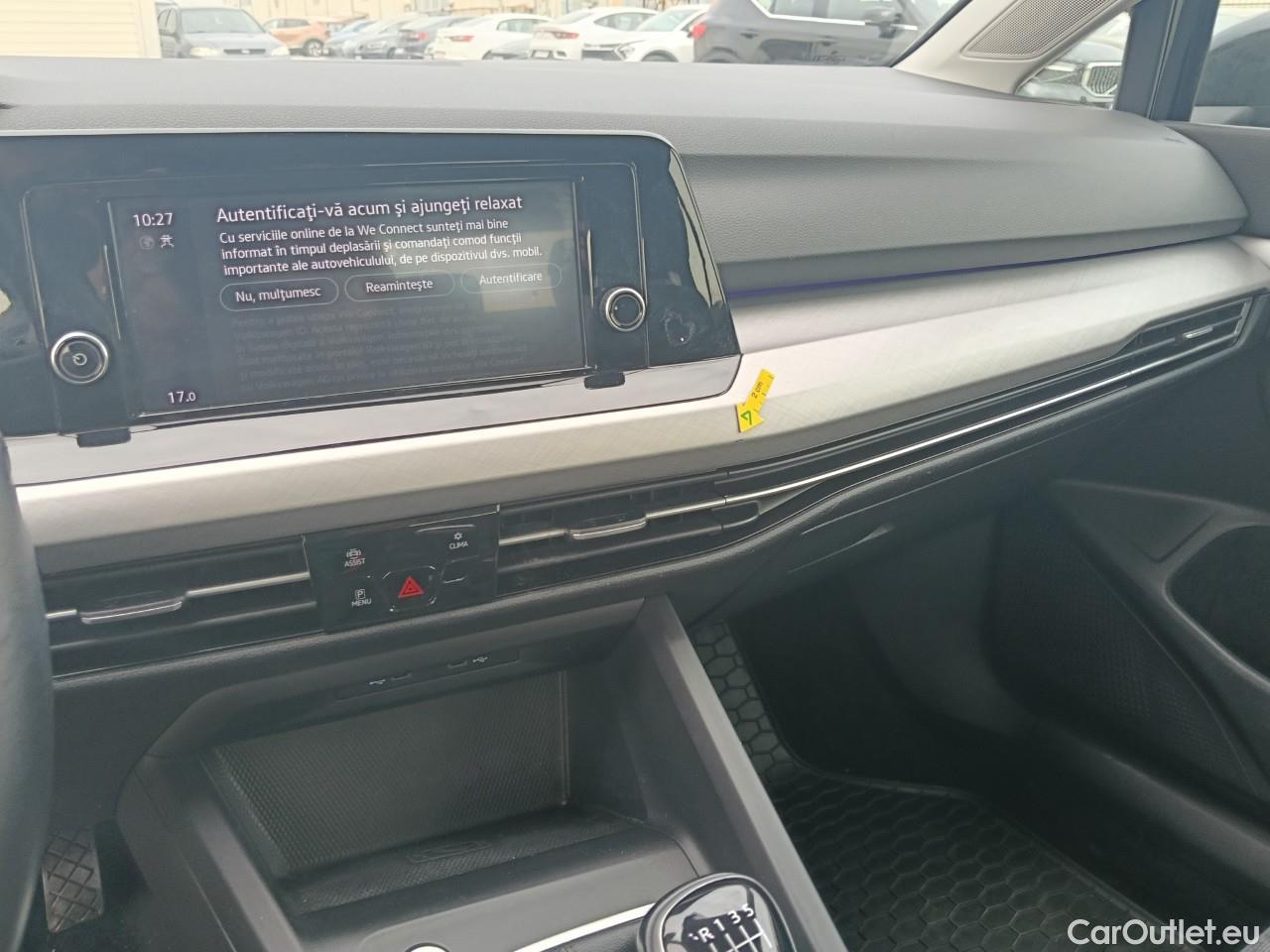  Volkswagen  Golf  Life 1.0 TSI #2