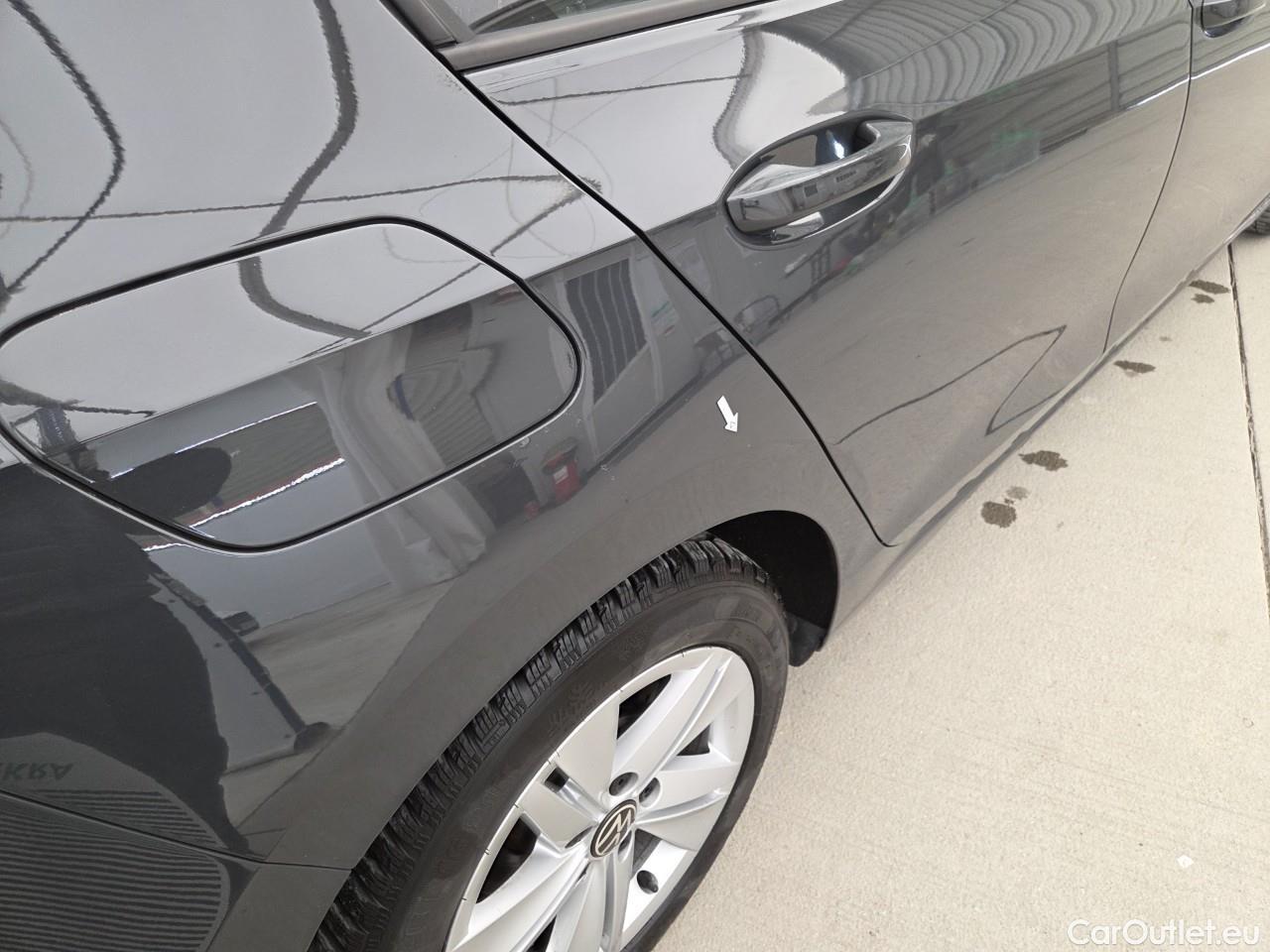  Volkswagen  Golf  Life 1.0 TSI #28