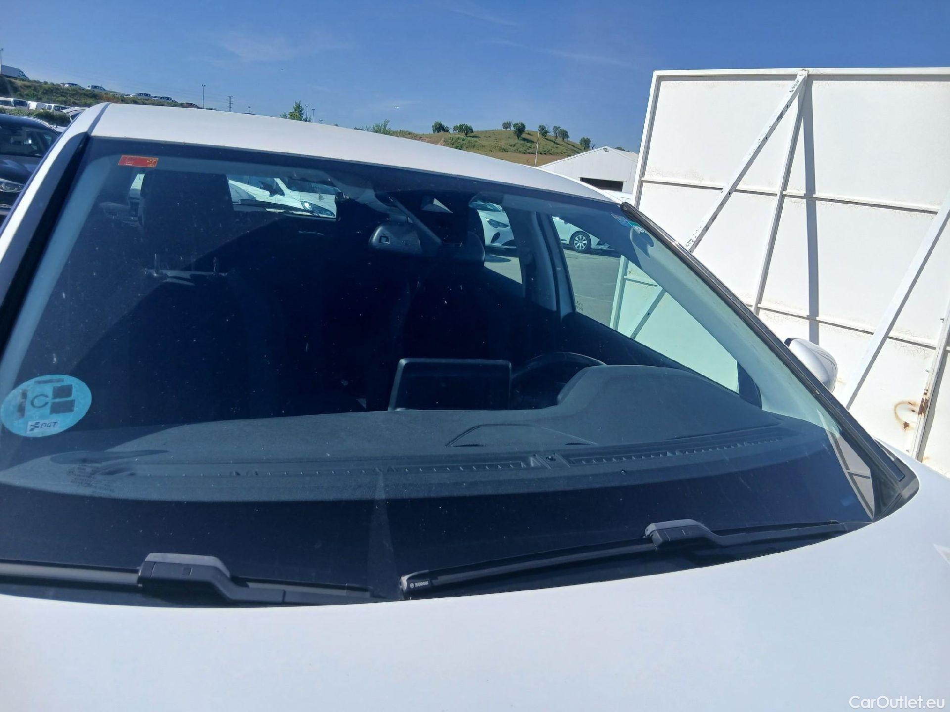  Peugeot  3008 PEUGEOT  .5L BlueHDi 130 CV S&S Active / 5P  #17