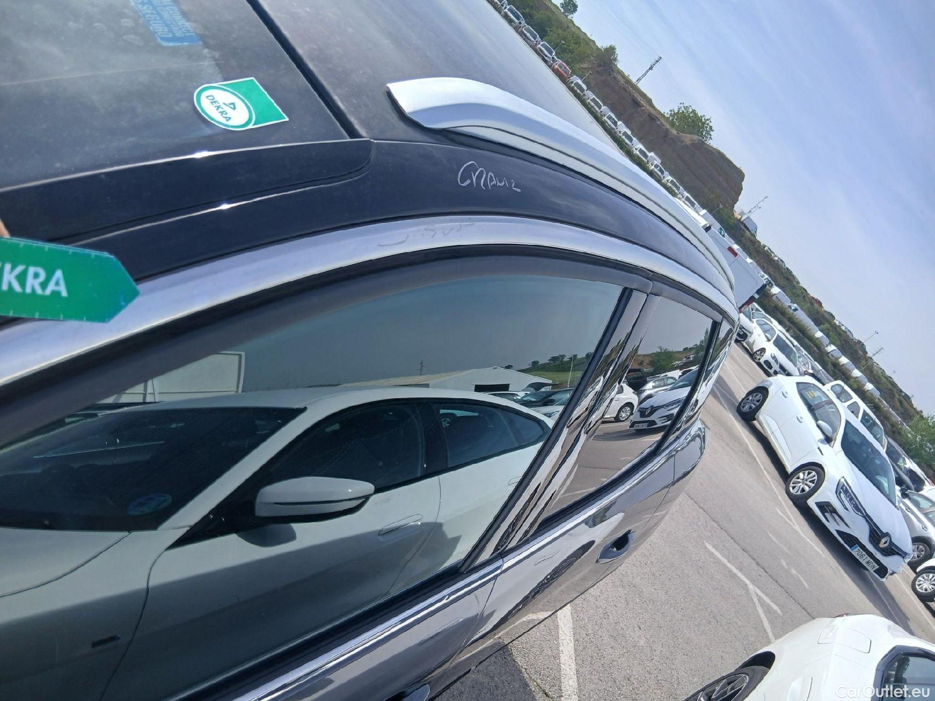  Peugeot  3008 PEUGEOT  / 2020 / 5P / todoterreno 1.5 BlueHDi 96kW S&S GT EAT8 #20