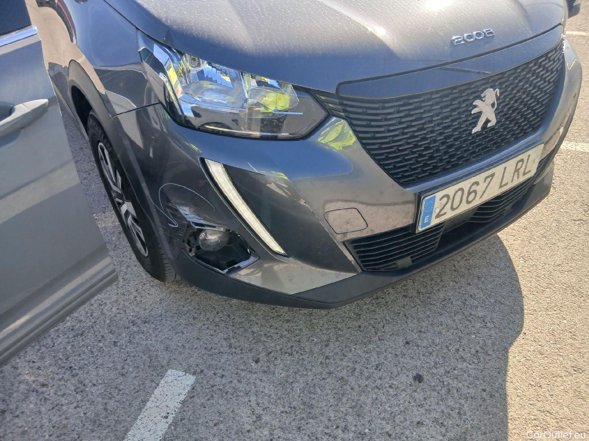  Peugeot  2008 PEUGEOT  / 2019 / 5P / todoterreno Active BlueHDI 81kW (110CV) #3