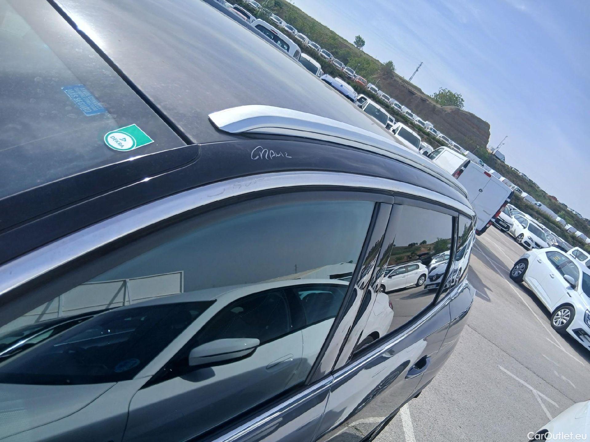  Peugeot  3008 PEUGEOT  / 2020 / 5P / todoterreno 1.5 BlueHDi 96kW S&S GT EAT8 #19