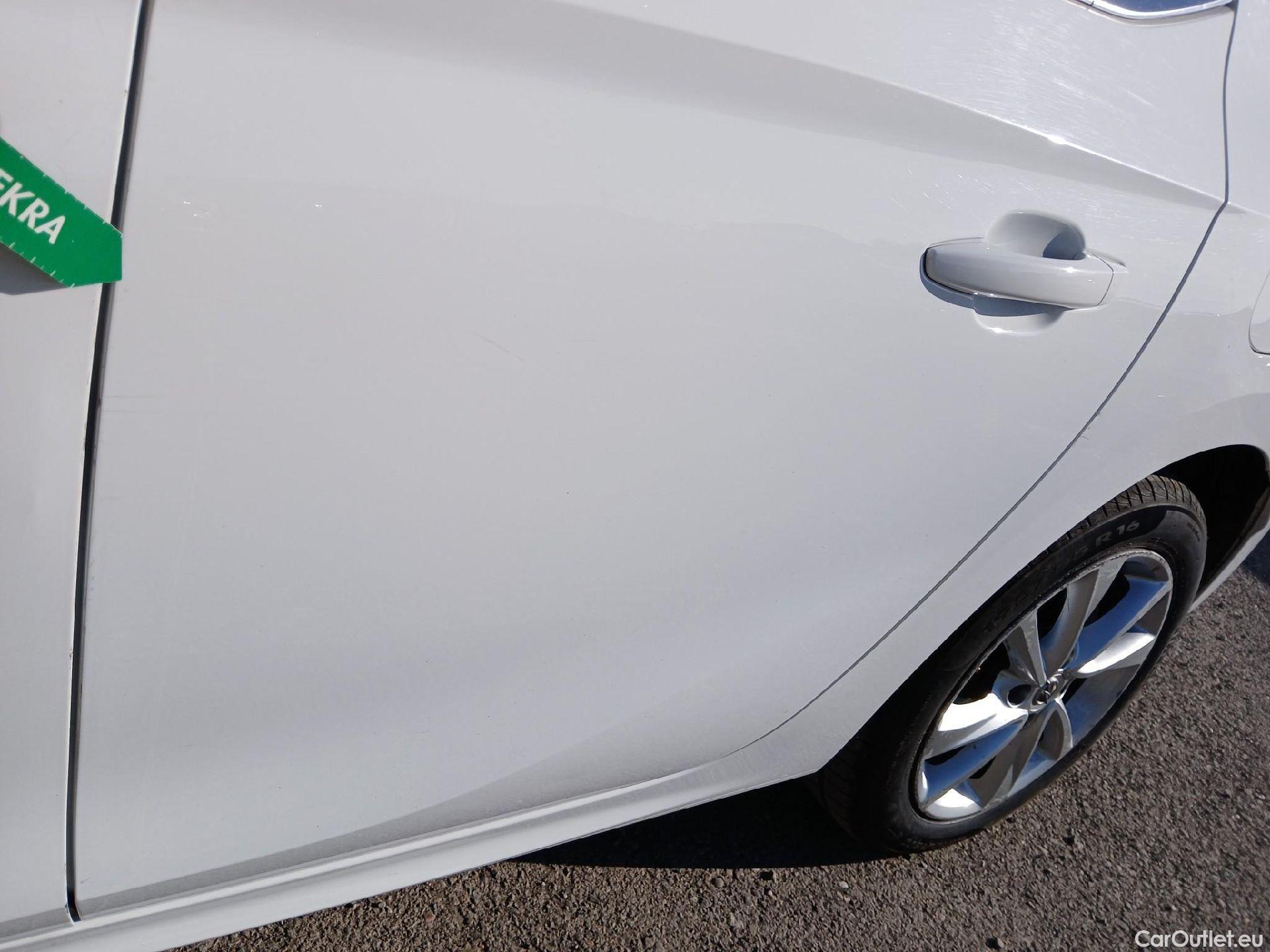  Opel  Corsa OPEL  1.2T XHL 74kW (100CV) Elegance #40
