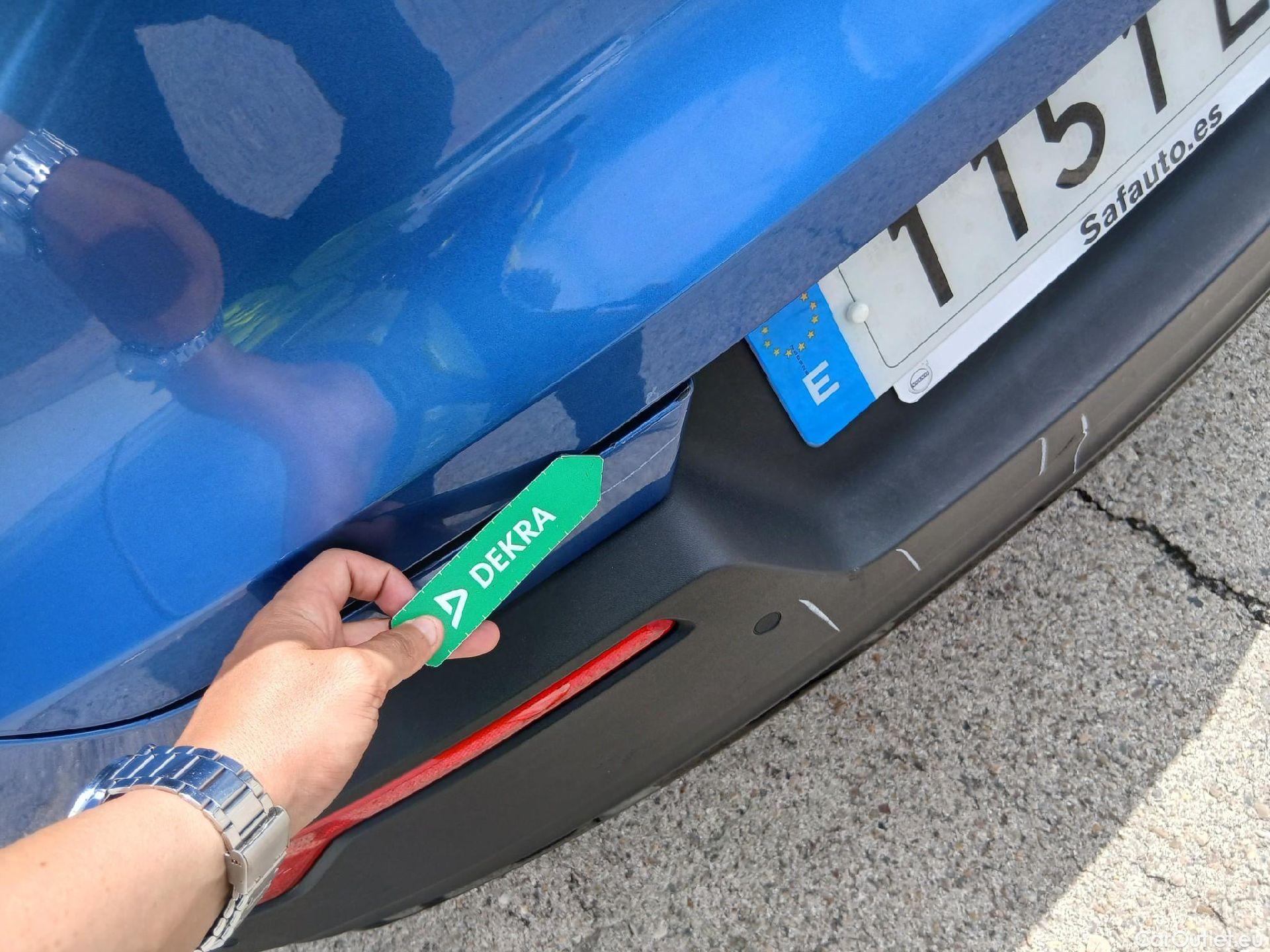  Volvo  XC 40 VOLVO XC40 1.5 T5 Twin Recharge R-Design Auto 180 CV #25