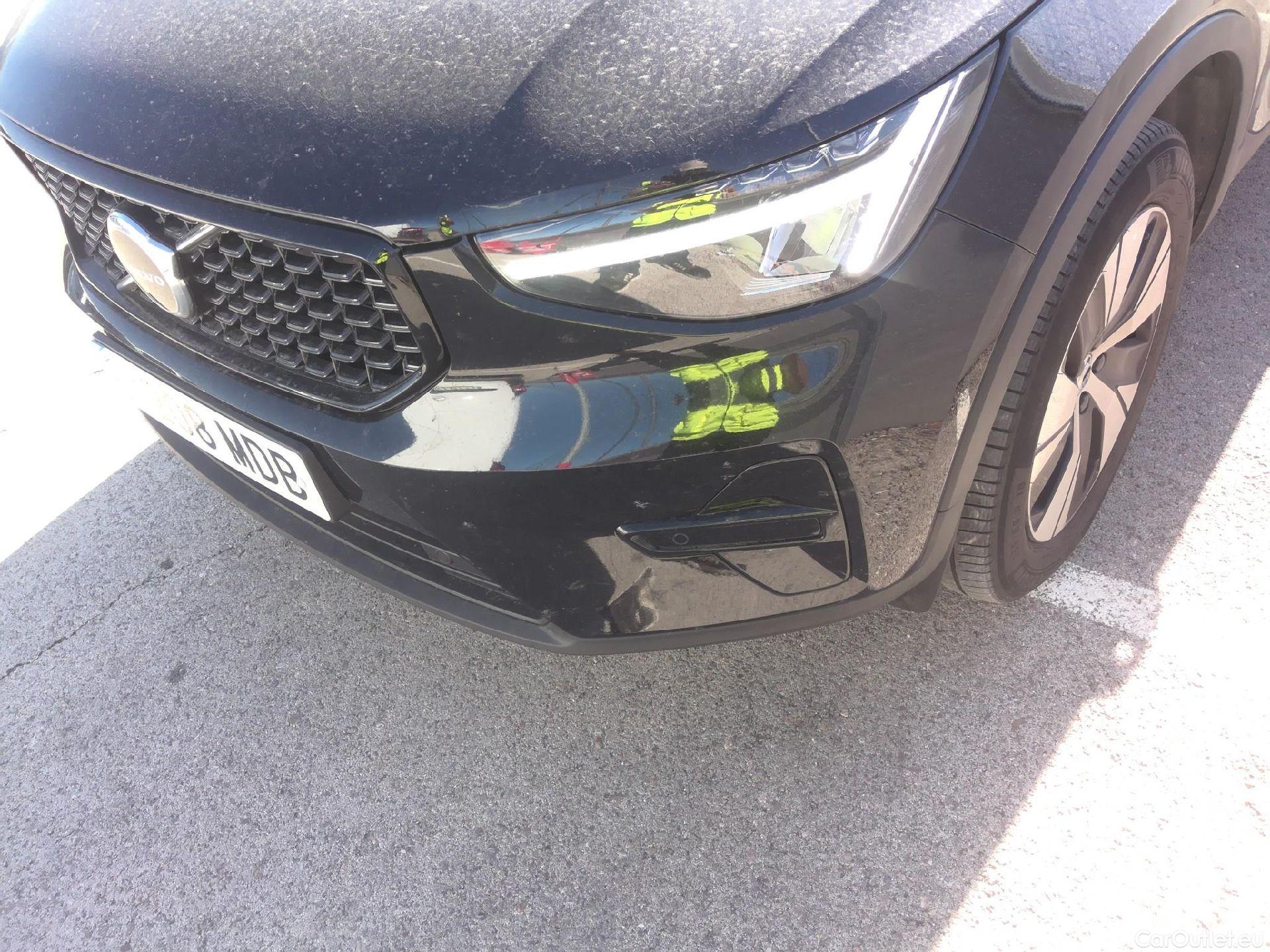  Volvo  XC 40 VOLVO XC40 todoterreno 1.5 T4 Recharge PHEV Plus Dark Auto 210 CV 10 kWh #5