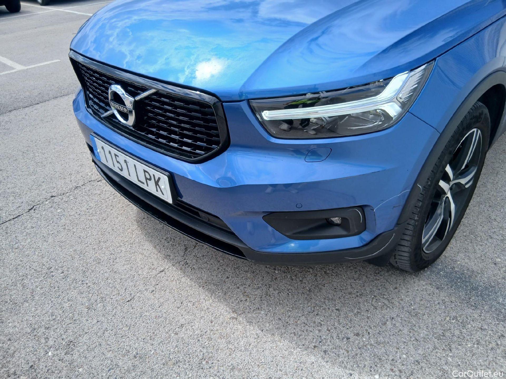  Volvo  XC 40 VOLVO XC40 1.5 T5 Twin Recharge R-Design Auto 180 CV #4