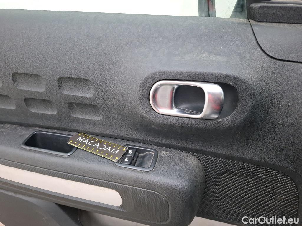  Citroen  C3 CITROEN  Société / 2020 / 5P / Berline / VU PureTech 83 S&S BVM Feel Nav #77