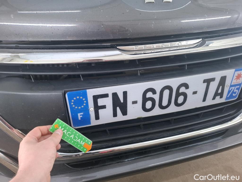  Peugeot  208  Affaire Premium Pack 1.5 HDi 100CV BVM5 E6dT #35