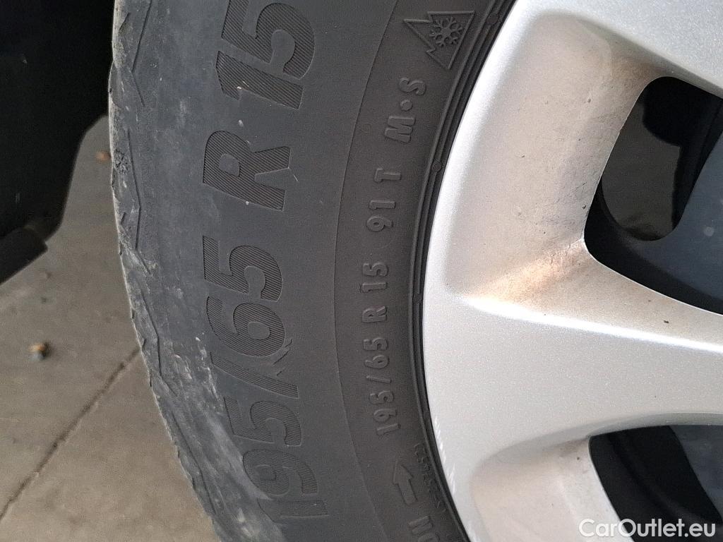 Citroen  C3  Société Feel 1.5 BlueHDI 100CV BVM5 E6dT #4