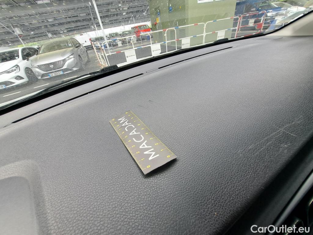 Citroen  C3  Société Feel 1.5 BlueHDI 100CV BVM5 E6dT #6