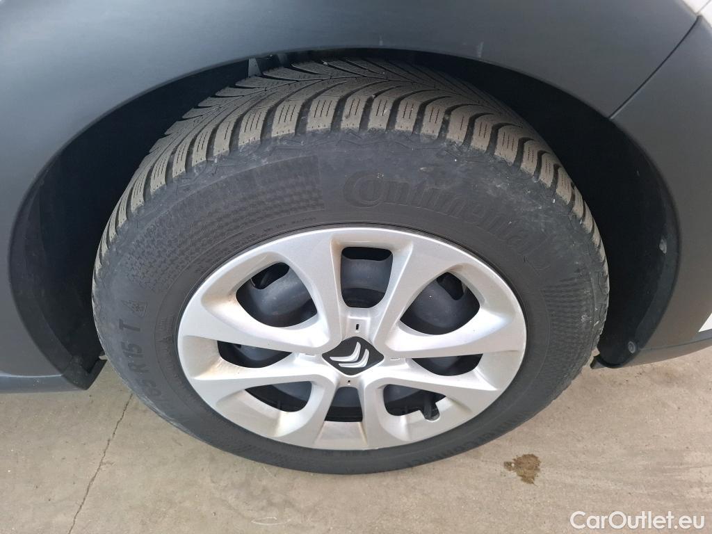  Citroen  C3  Société Feel 1.5 BlueHDI 100CV BVM5 E6dT #1