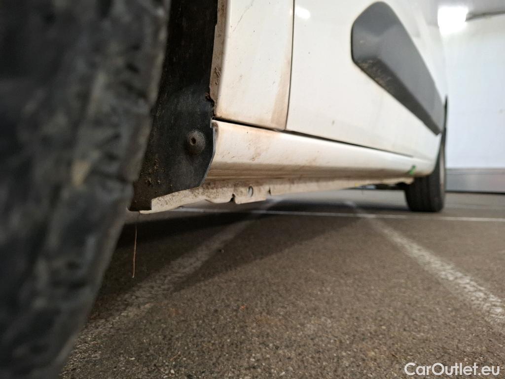  Citroen  Berlingo  Fourgon Club M 650 1.5 BlueHDi 100CV BVM5 E6dT #37