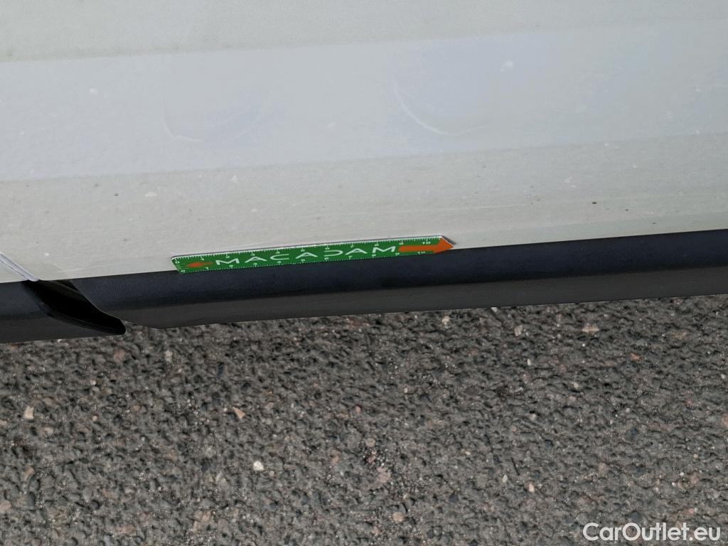  Citroen  Jumper CITROEN  / 2014 / 4P / Fourgon tôlé 33 L2H2 BlueHDi 120 S&S BVM6 Club #100