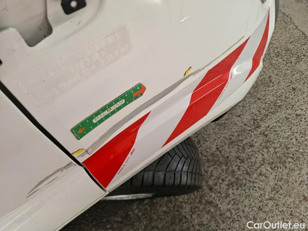  Citroen  Jumper CITROEN  VU 4p Fourgon 35 L2H2 BlueHDi 130 BVM6 Club #17