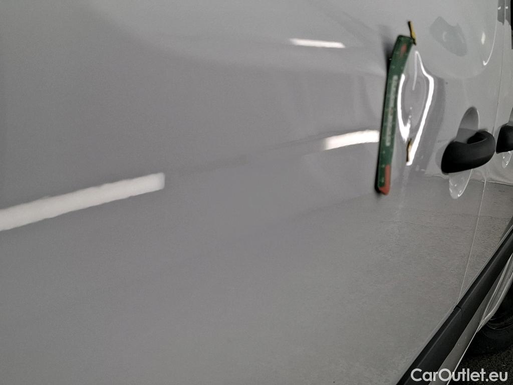  Renault  Kangoo RENAULT  Express / 2013 / 3P / Fourgonnette Z.E. ExtraRLink Achat Integral - 19 #38