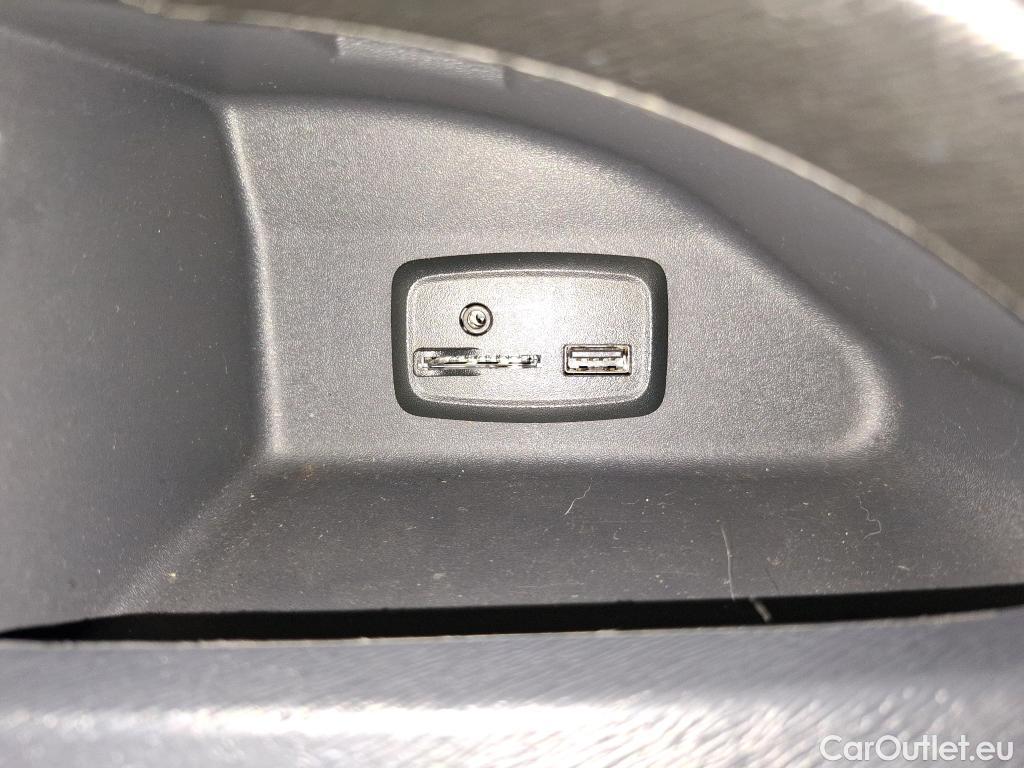  Renault  Kangoo  Express Maxi Extra (Série Spéciale) 1.5 dCi 90CV BVM5 E6 #39