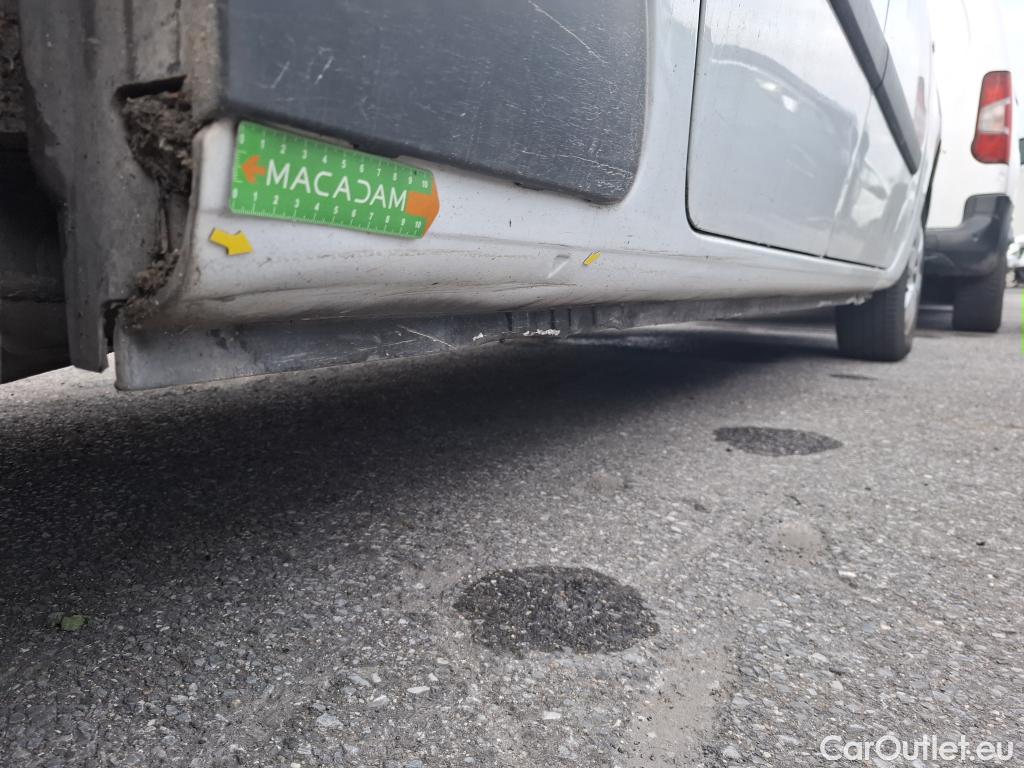  Renault  Kangoo  II Express Maxi Extra (Série Spéciale) 1.5 dCi 95CV BVM6 E6dT #24