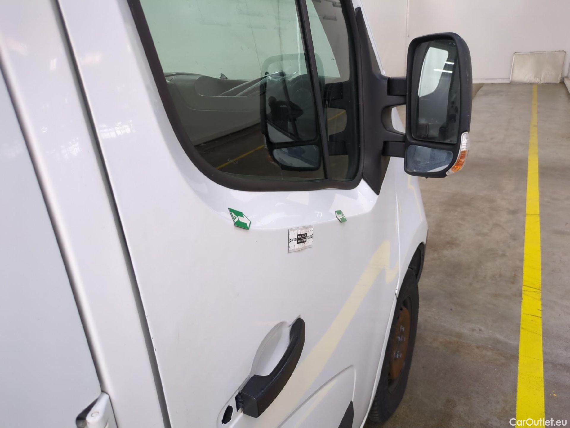  Renault  Master  Chassis dble Cabine L3H1 3 5t 2.3 dCi 145CV BVM6 7 Sieges E5 #77