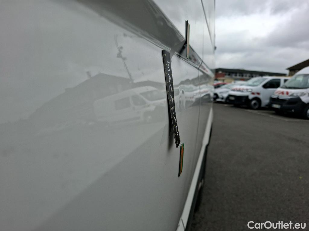  Volkswagen  Crafter VOLKSWAGEN  / 2017 / 4P / Fourgon tôlé 2.0 TDI 140 35 L4H3 Procab Business Line #12