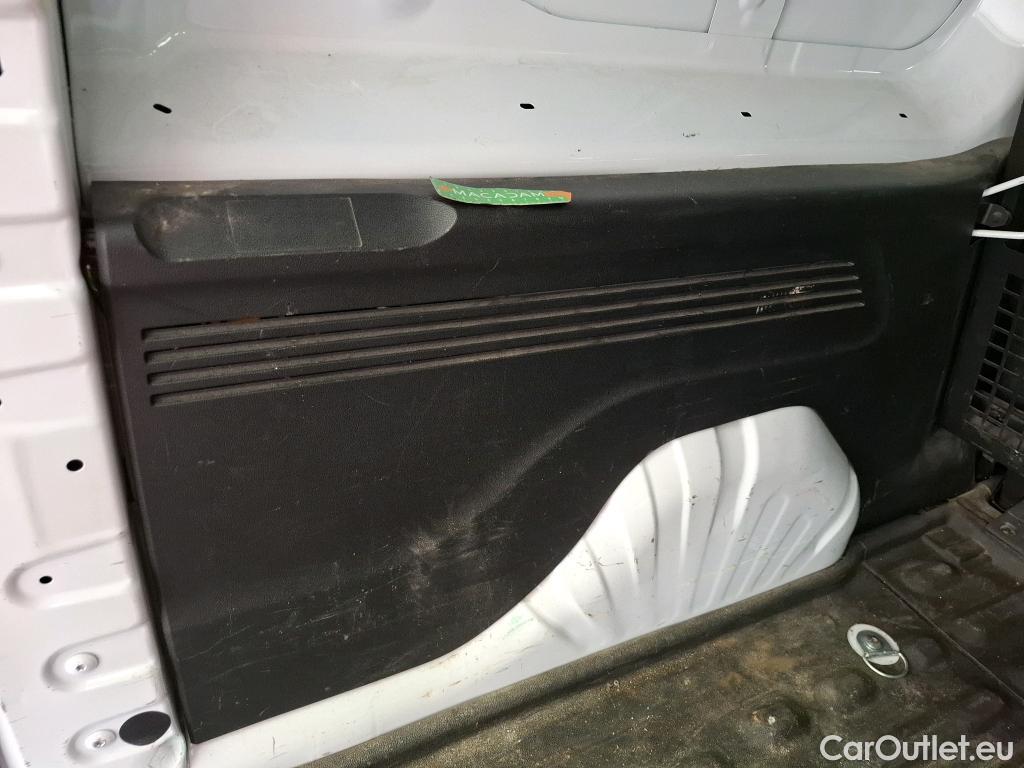  Toyota  Proace TOYOTA  City / 2019 / 5P / Fourgonnette 1.5 LONG 100 D-4D CAB APPROF BUSINESS #40