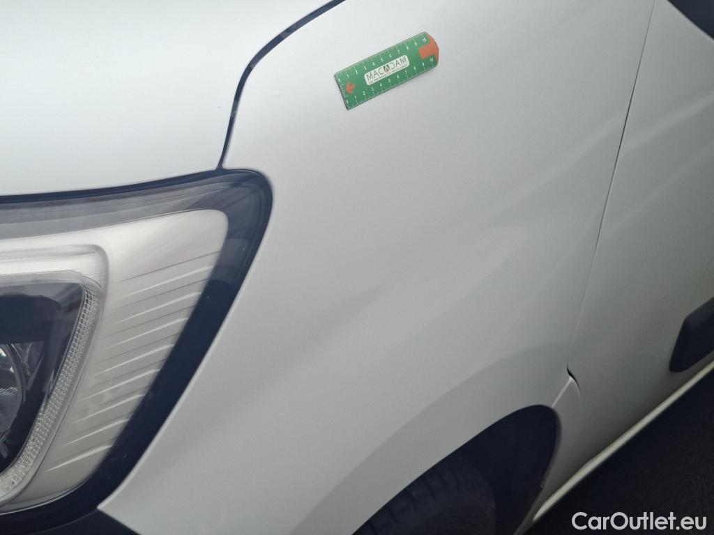  Renault  Master  Fourgon L2H2 3 5 Grand Confort dCi 135CV BVM6 E6dT #9