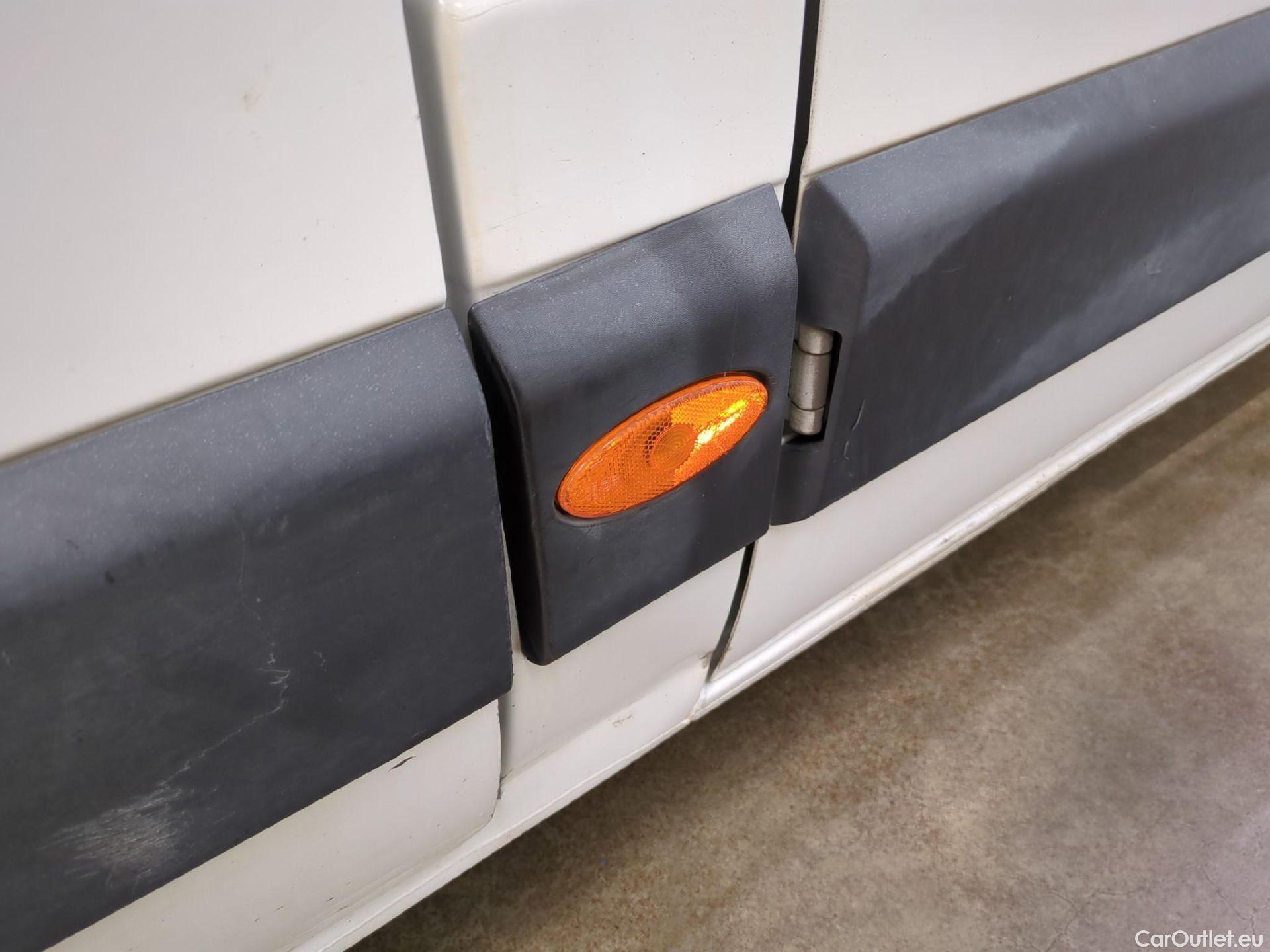  Renault  Master  Chassis dble Cabine L3H1 3 5t 2.3 dCi 145CV BVM6 7 Sieges E5 #106