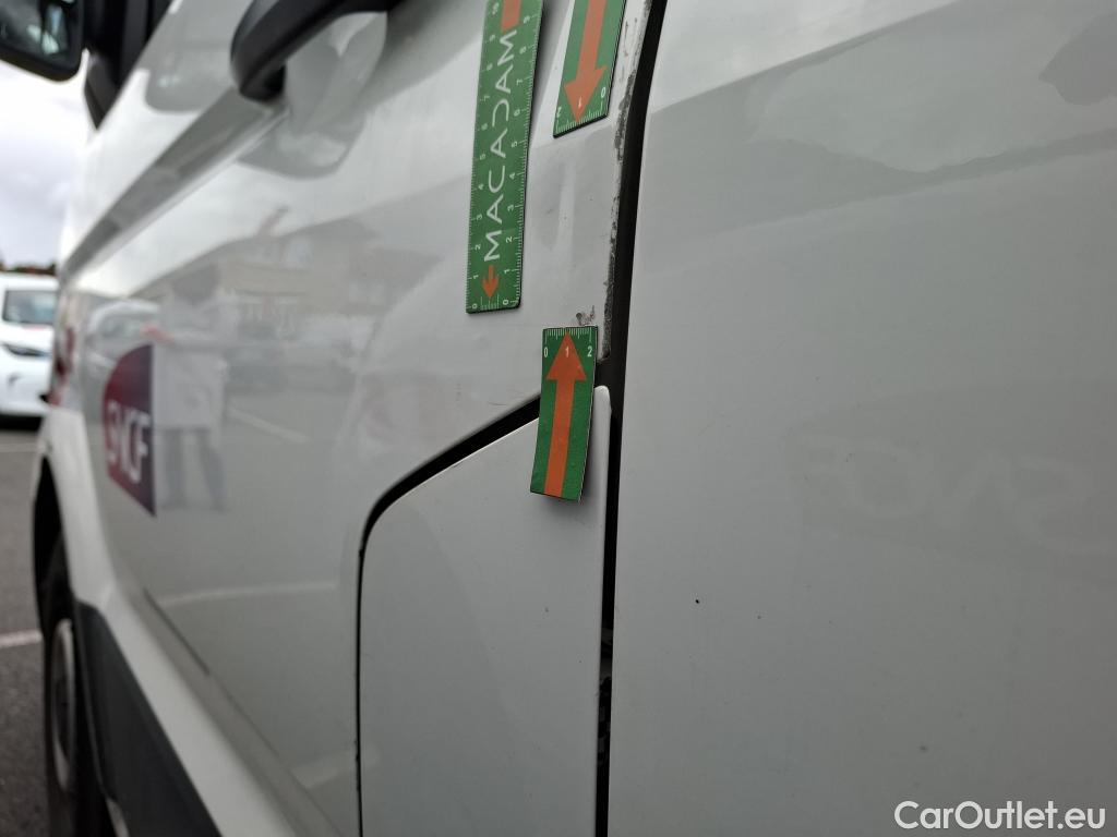  Volkswagen  Crafter VOLKSWAGEN  / 2017 / 4P / Fourgon tôlé 2.0 TDI 140 35 L4H3 Procab Business Line #19