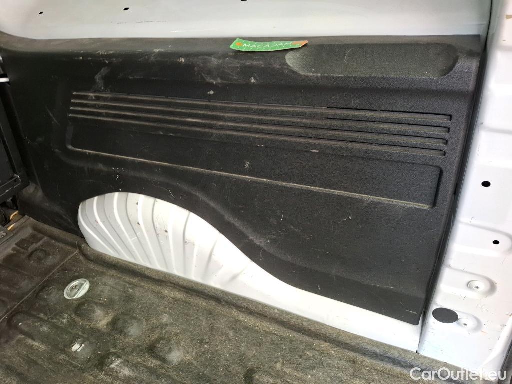  Toyota  Proace TOYOTA  City / 2019 / 5P / Fourgonnette 1.5 LONG 100 D-4D CAB APPROF BUSINESS #37