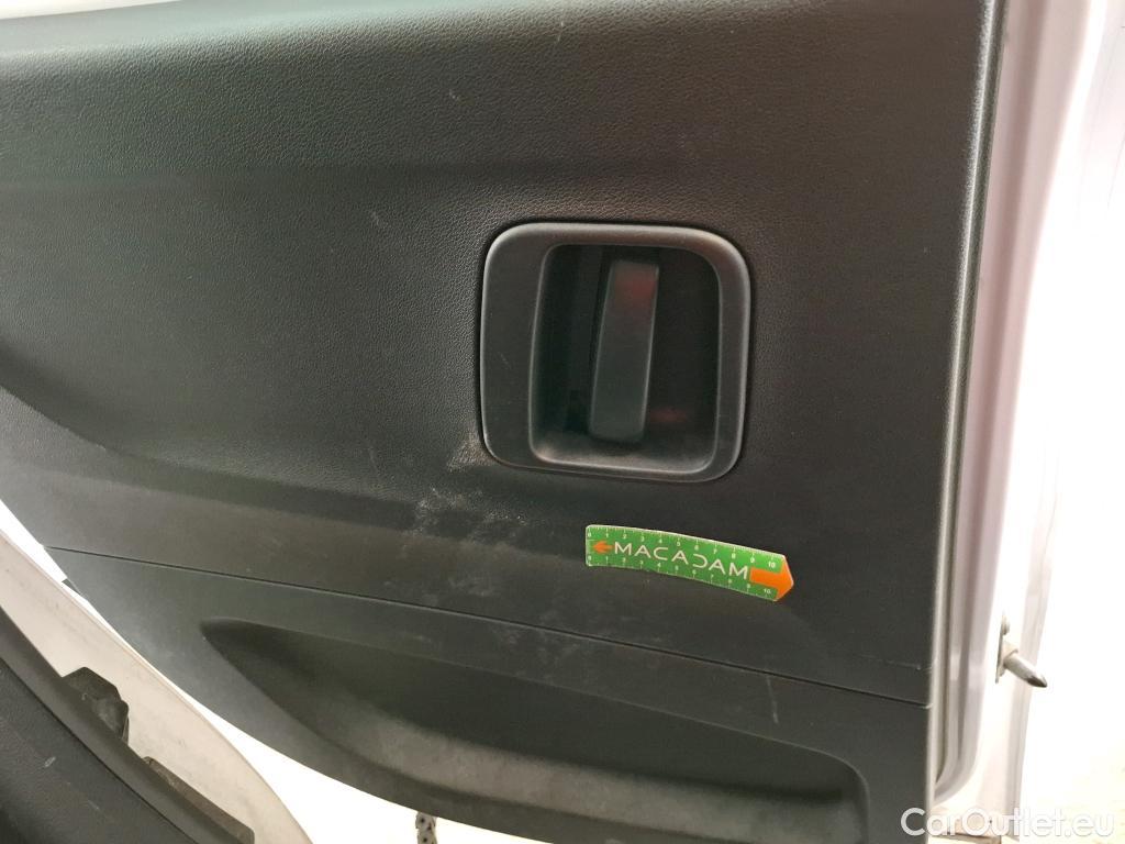  Toyota  Proace TOYOTA  City / 2019 / 5P / Fourgonnette 1.5 LONG 100 D-4D CAB APPROF BUSINESS #19
