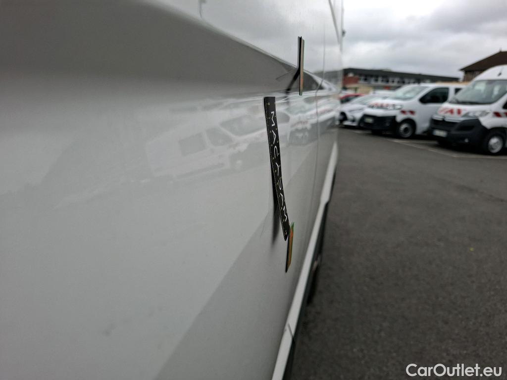  Volkswagen  Crafter VOLKSWAGEN  / 2017 / 4P / Fourgon tôlé 2.0 TDI 140 35 L4H3 Procab Business Line #13