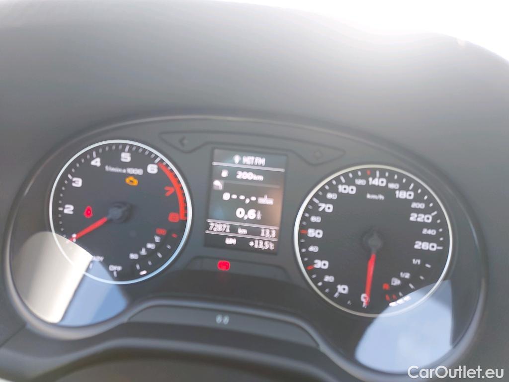  Audi  Q2 AUDI  / 2016 / 5P / todoterreno Design 30 TFSI 85kW (116CV) #19