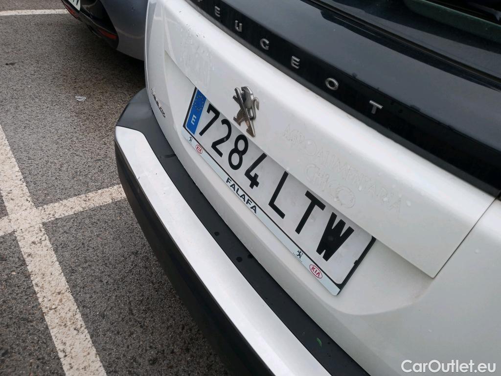  Peugeot  2008 PEUGEOT  / 2019 / 5P / todoterreno Active Pack BlueHDI 81kW (110CV) #2