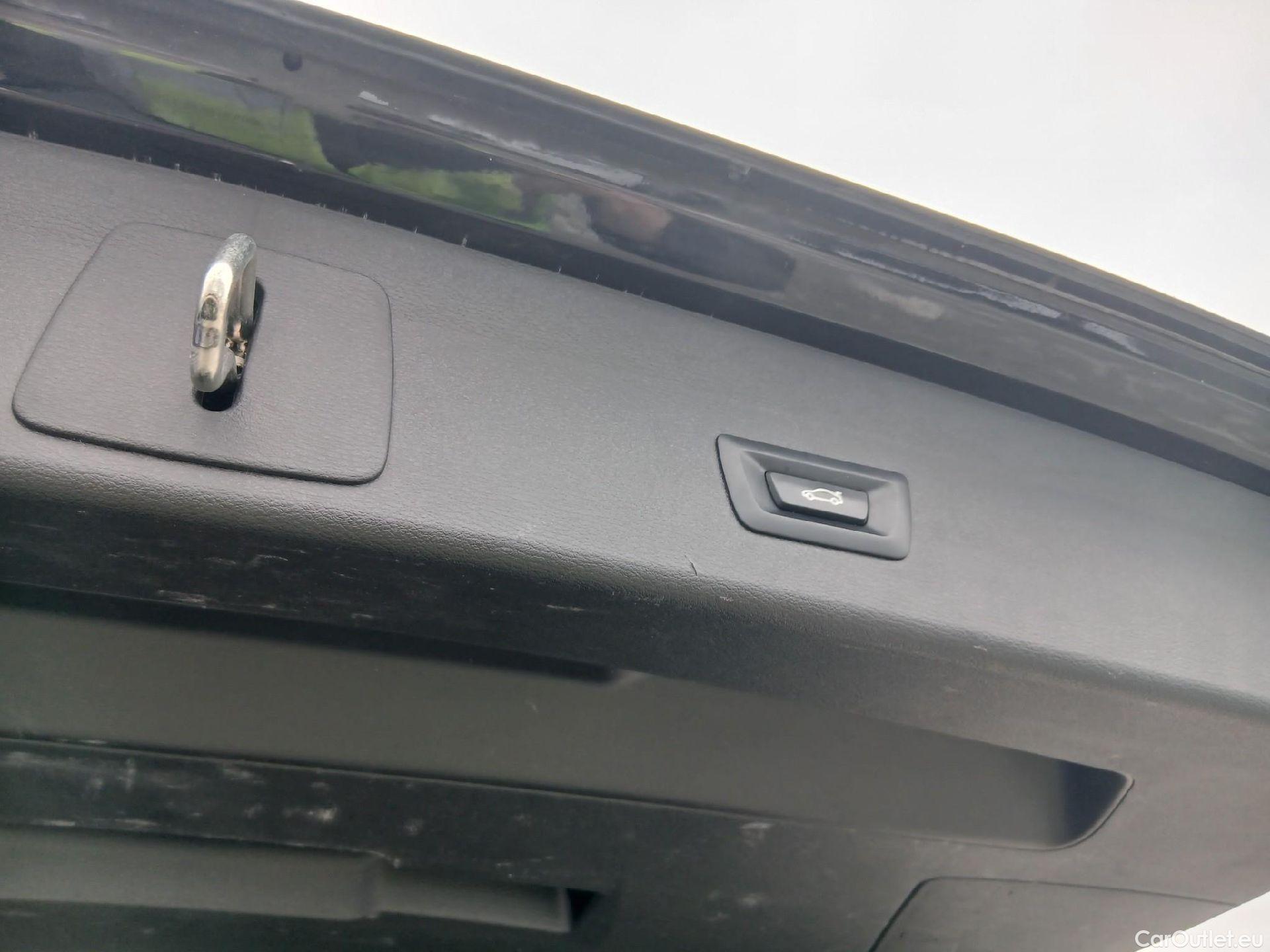  Bmw  X1 BMW  / 2019 / 5P / todoterreno sDrive18dA Corporate #1