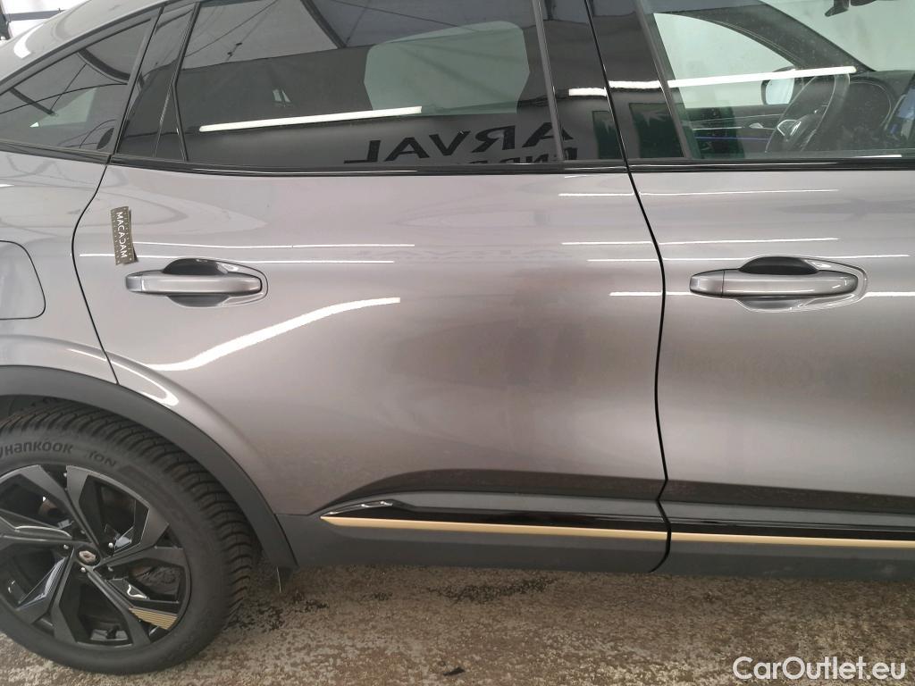  Renault  Arkana RENAULT  / 2021 / 5P / SUV R.S. Line E-TECH 145 -21B #1