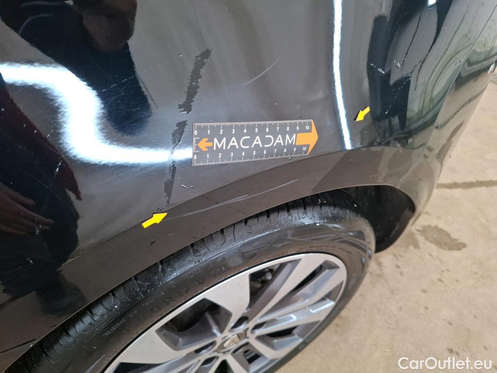  Renault  Megane RENAULT Mégane Berline 5p Berline Intens TCe 140 FAP #16